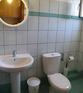 Alexis Pool Apartments